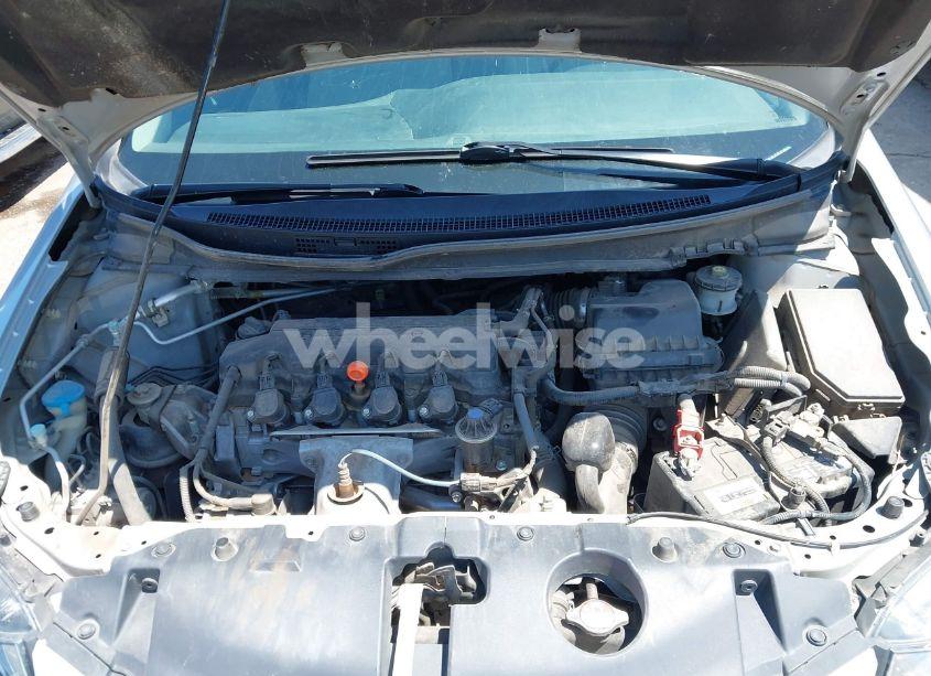 Photo 10 of 2015 Honda Civic LX (VIN 2HGFB2F5XFH528296)