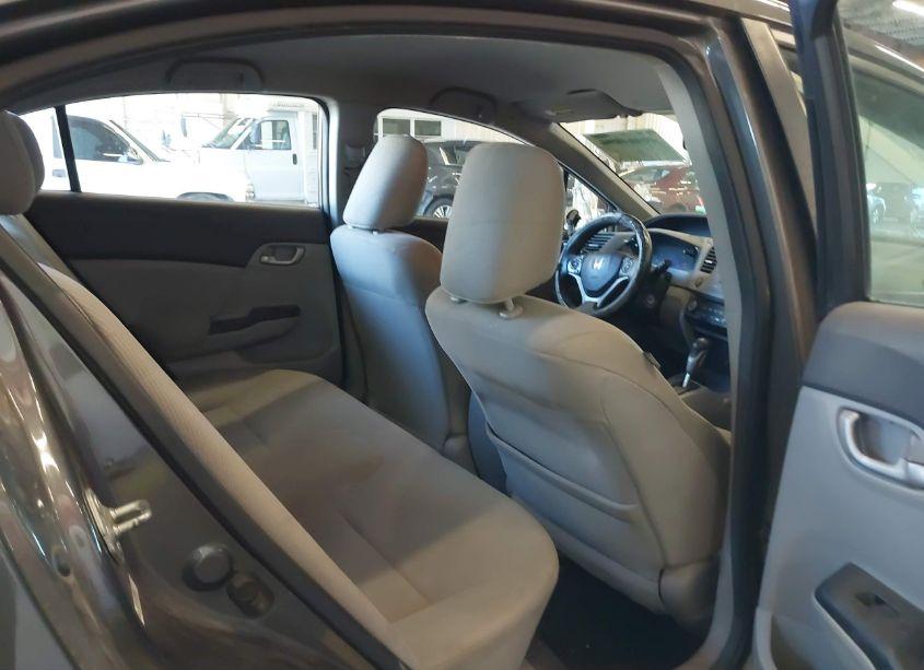 Photo 8 of 2012 Honda Civic HF (VIN 2HGFB2F62CH553987)