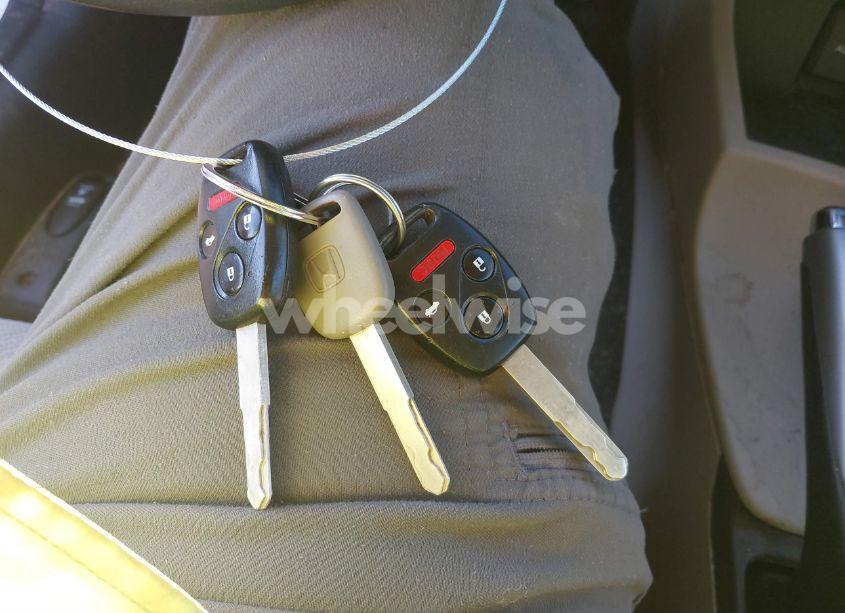 Photo 11 of 2013 Honda Civic HF (VIN 2HGFB2F62DH529299)