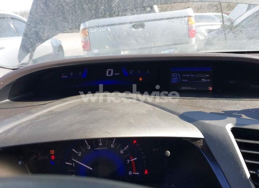 Photo 12 of 2012 Honda Civic HF (VIN 2HGFB2F67CH517633)