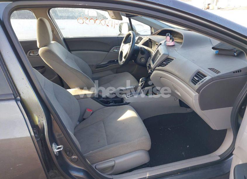 Photo 5 of 2012 Honda Civic HF (VIN 2HGFB2F67CH517633)