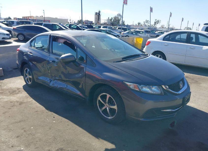 2015 Honda Civic SE (VIN 2HGFB2F71FH553105) main photo