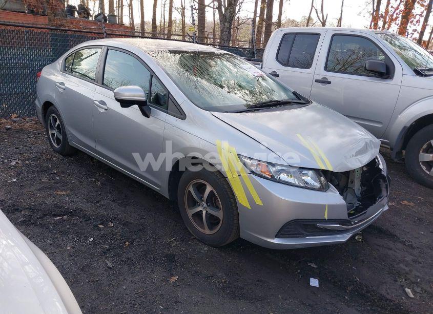 2015 Honda Civic SE (VIN 2HGFB2F74FH563059) main photo