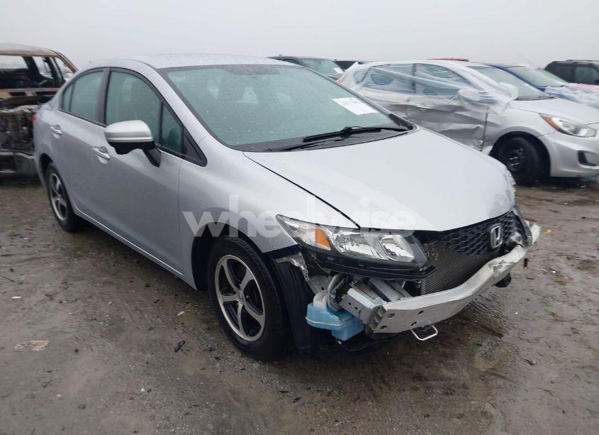 2015 Honda Civic SE (VIN 2HGFB2F78FH550556) main photo