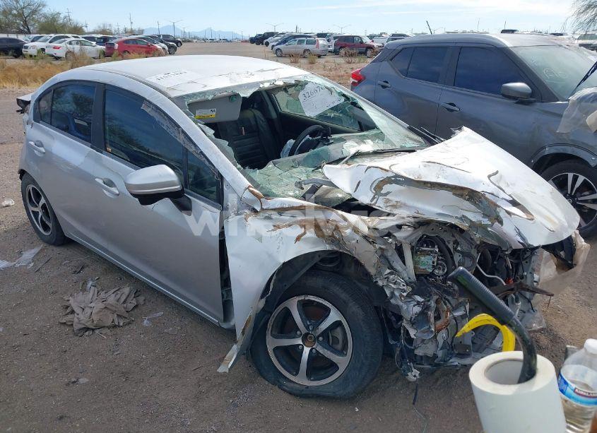 2015 Honda Civic SE (VIN 2HGFB2F7XFH527666) main photo