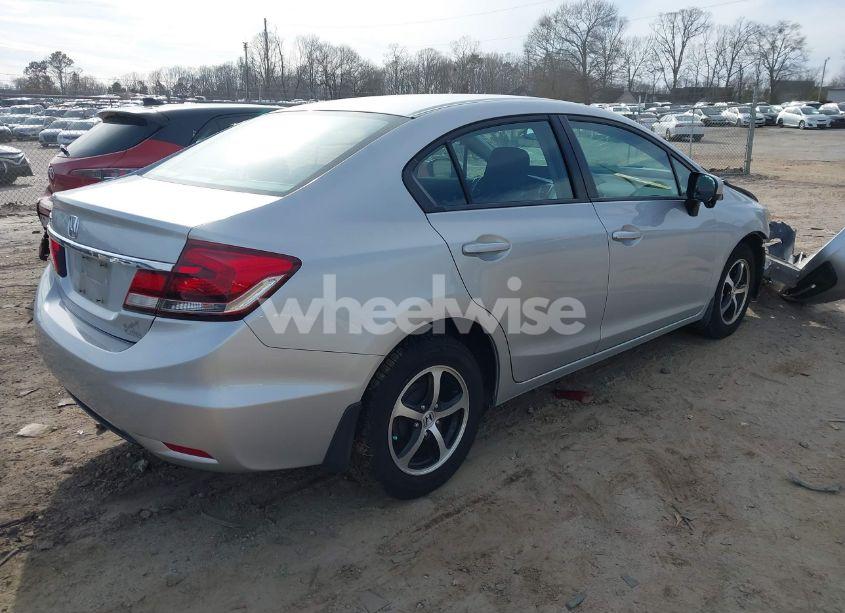 Photo 4 of 2015 Honda Civic SE (VIN 2HGFB2F7XFH550560)