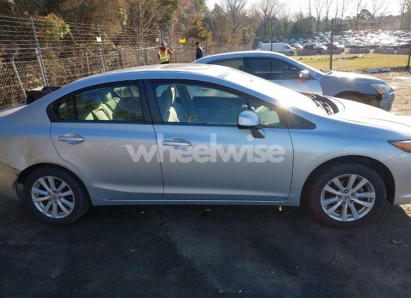 Photo 13 of 2012 Honda Civic EX (VIN 2HGFB2F84CH582120)