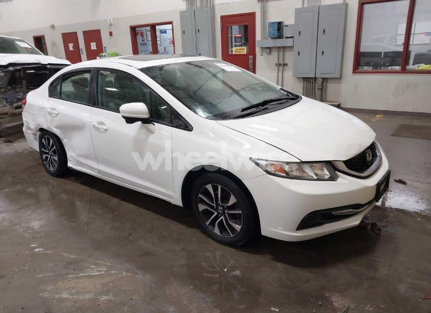 2015 Honda Civic EX (VIN 2HGFB2F84FH511147) main photo
