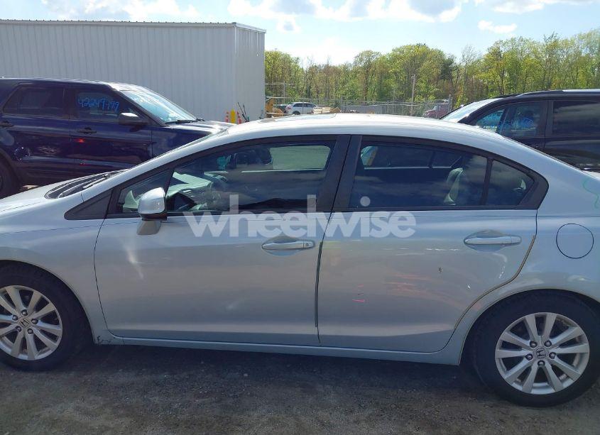 Photo 15 of 2012 Honda Civic EX (VIN 2HGFB2F89CH533057)