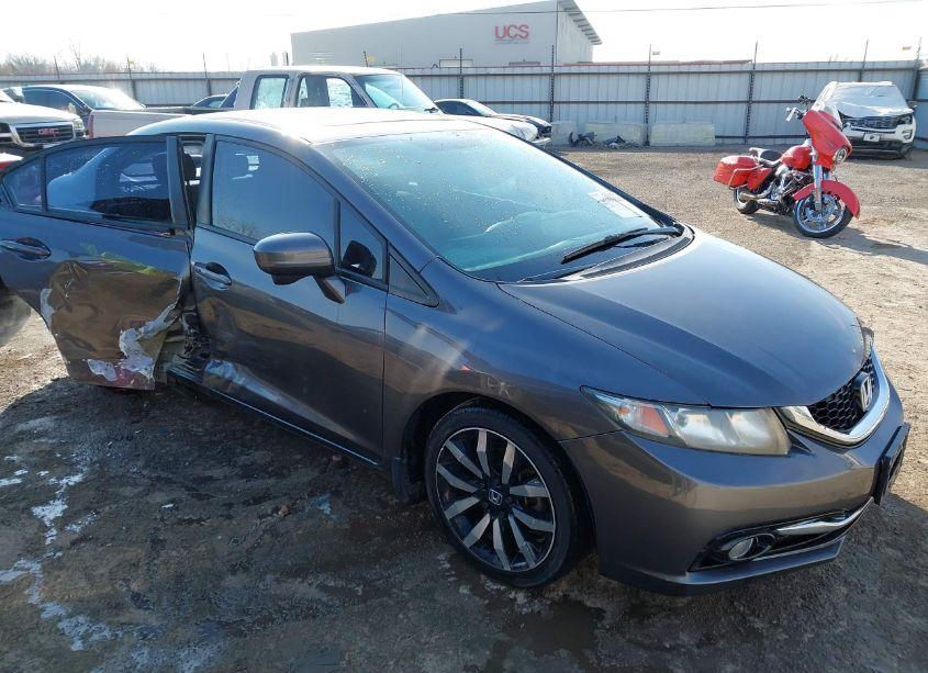 2015 Honda Civic EX-L (VIN 2HGFB2F90FH555672) main photo