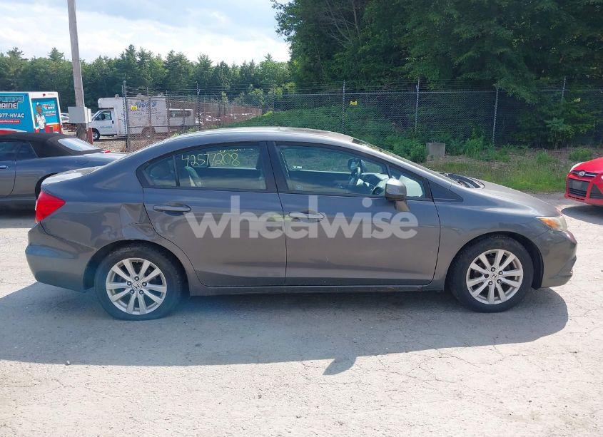 Photo 13 of 2012 Honda Civic EX-L (VIN 2HGFB2F93CH331419)