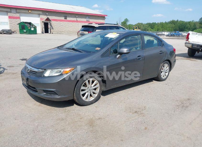 Photo 2 of 2012 Honda Civic EX-L (VIN 2HGFB2F93CH331419)