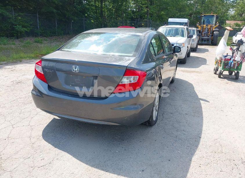 Photo 4 of 2012 Honda Civic EX-L (VIN 2HGFB2F93CH331419)