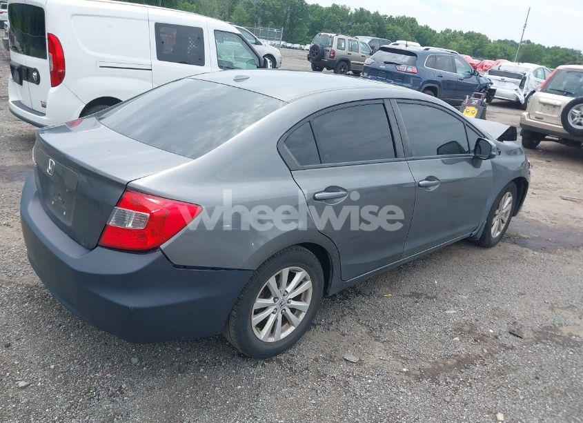 Photo 4 of 2012 Honda Civic EX-L (VIN 2HGFB2F93CH531068)