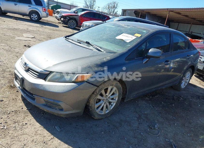 Photo 2 of 2012 Honda Civic EX-L (VIN 2HGFB2F94CH546999)