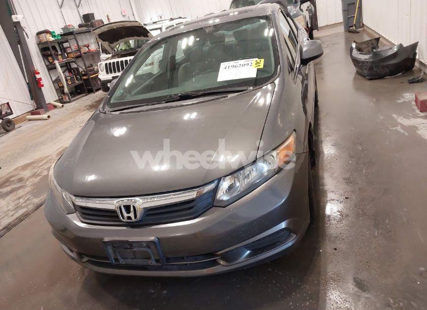 Photo 13 of 2012 Honda Civic EX-L (VIN 2HGFB2F95CH315612)