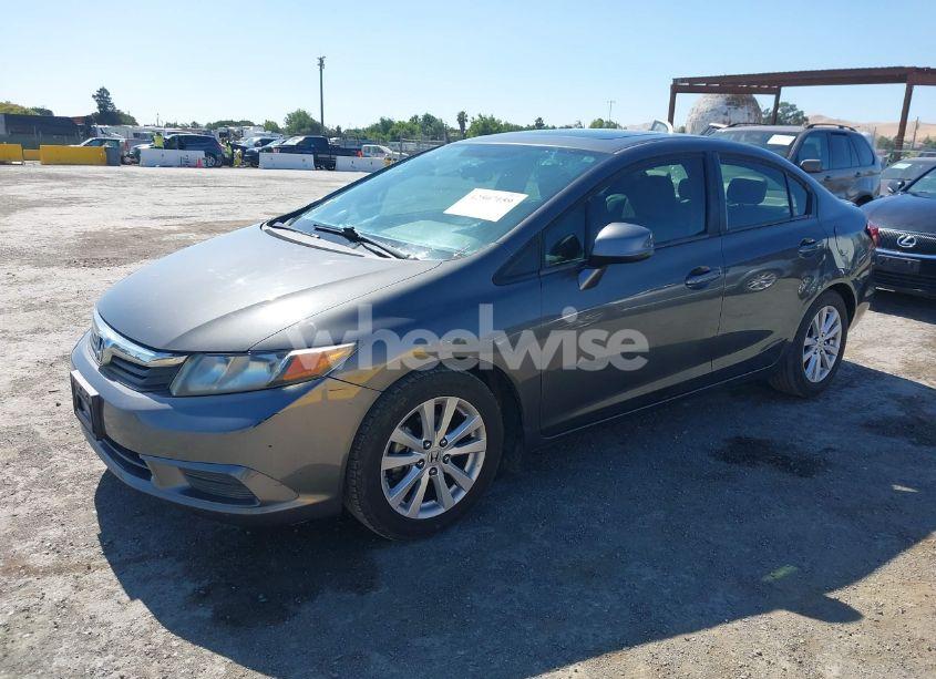 Photo 2 of 2012 Honda Civic EX-L (VIN 2HGFB2F95CH590851)