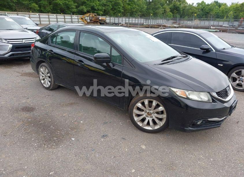 2015 Honda Civic EX-L (VIN 2HGFB2F97FH513807) main photo