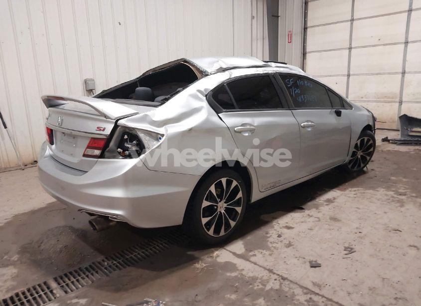 Photo 4 of 2013 Honda Civic SI (VIN 2HGFB6E56DH702564)
