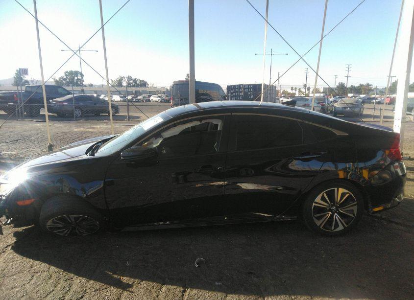 Photo 13 of 2018 Honda Civic EX-T (VIN 2HGFC1E33JH643175)