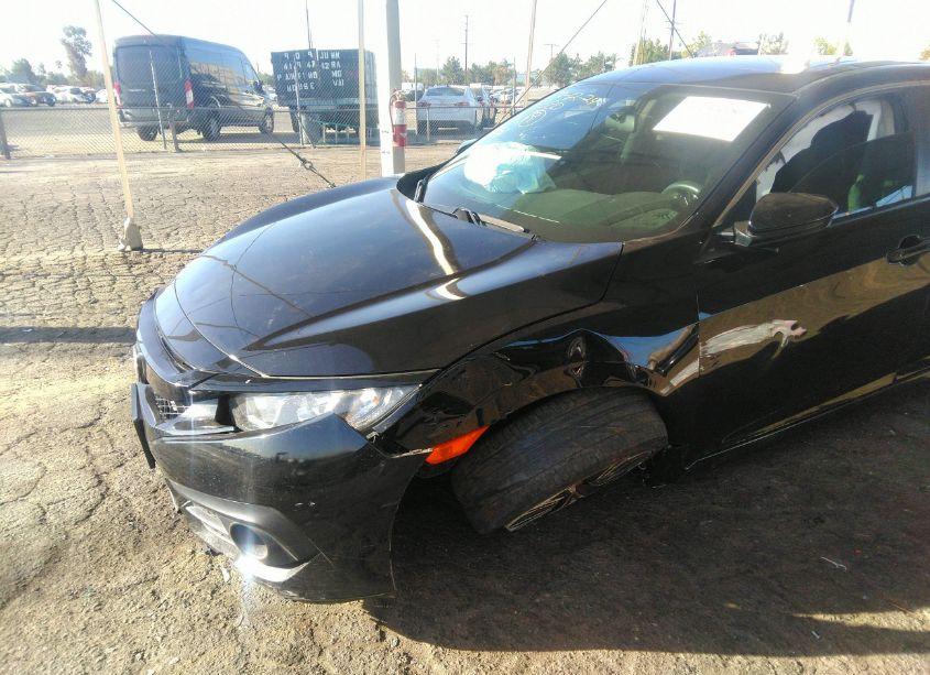 Photo 6 of 2018 Honda Civic EX-T (VIN 2HGFC1E33JH643175)