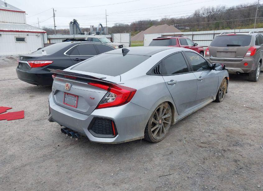 Photo 4 of 2018 Honda Civic SI (VIN 2HGFC1E50JH701292)