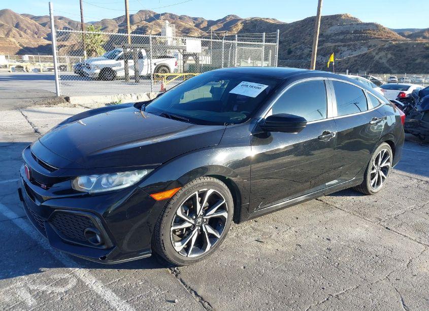 Photo 2 of 2018 Honda Civic SI (VIN 2HGFC1E50JH705892)