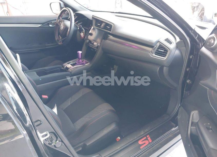 Photo 5 of 2018 Honda Civic SI (VIN 2HGFC1E51JH703830)