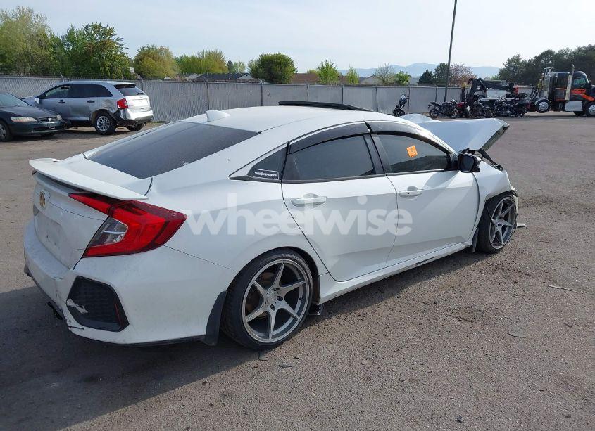 Photo 4 of 2018 Honda Civic SI (VIN 2HGFC1E56JH701328)
