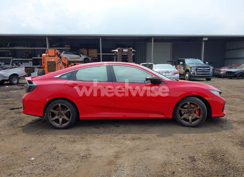 Photo 14 of 2018 Honda Civic SI (VIN 2HGFC1E56JH703600)