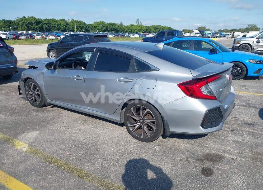 Photo 3 of 2018 Honda Civic SI (VIN 2HGFC1E57JH703475)