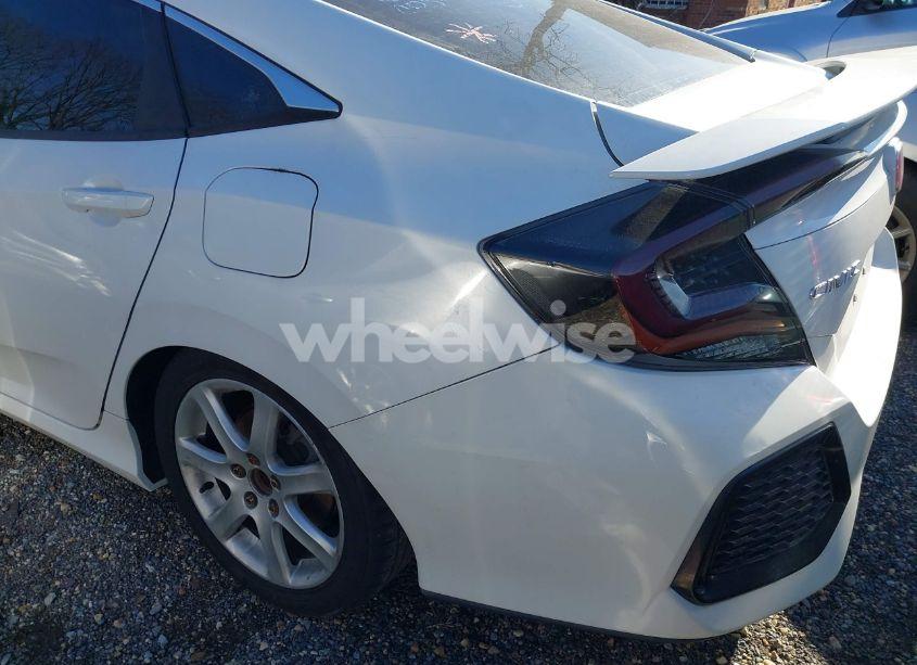 Photo 12 of 2018 Honda Civic SI (VIN 2HGFC1E58JH700200)