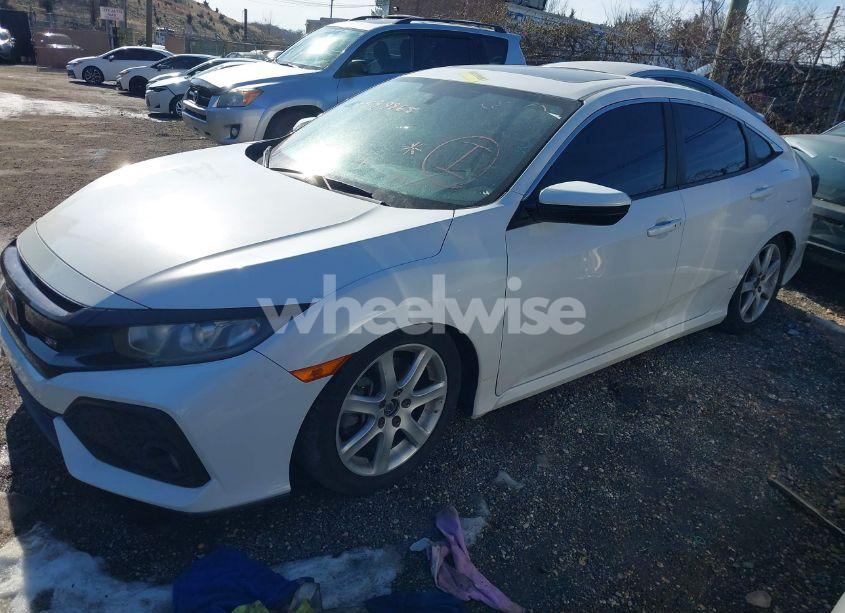 Photo 2 of 2018 Honda Civic SI (VIN 2HGFC1E58JH700200)