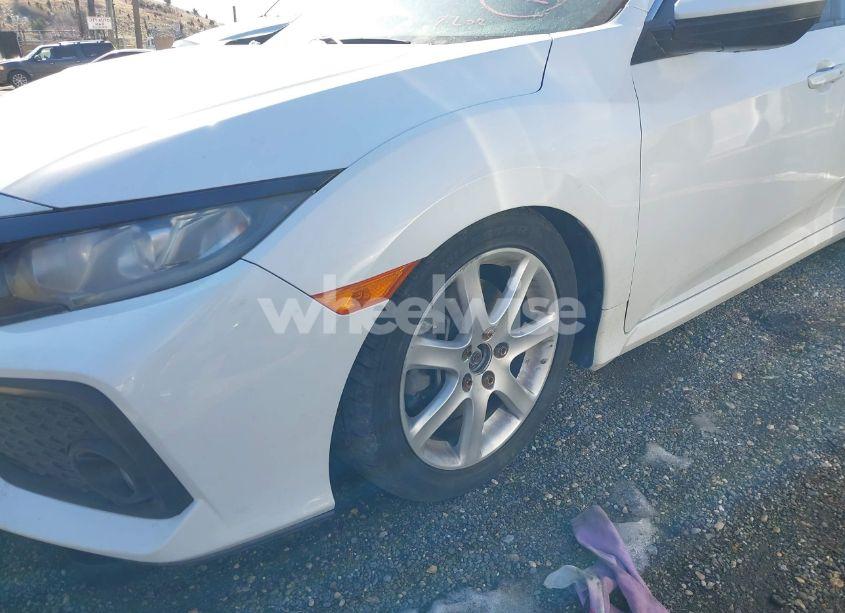 Photo 6 of 2018 Honda Civic SI (VIN 2HGFC1E58JH700200)