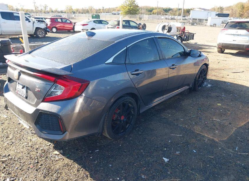 Photo 4 of 2018 Honda Civic SI (VIN 2HGFC1E58JH707227)