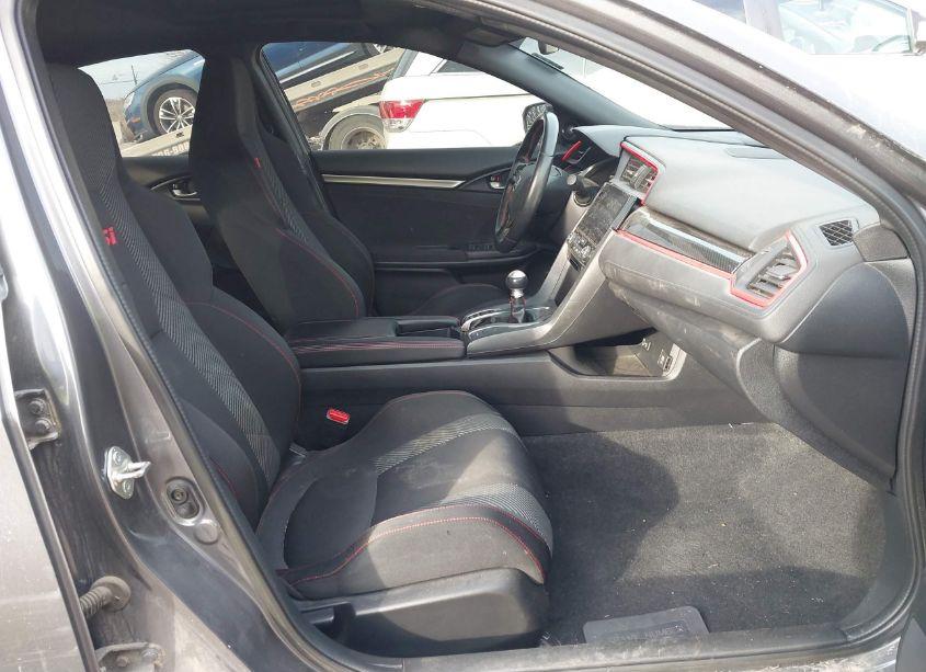 Photo 5 of 2018 Honda Civic SI (VIN 2HGFC1E59JH703056)