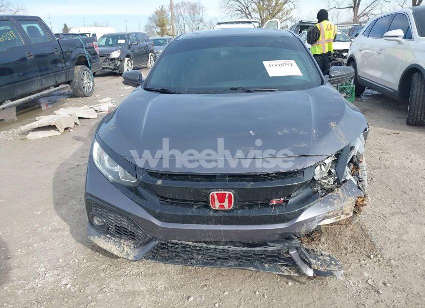 Photo 13 of 2018 Honda Civic SI (VIN 2HGFC1E59JH710153)