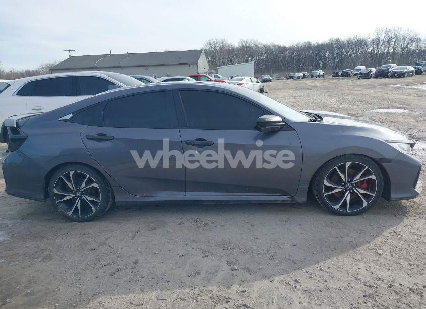 Photo 14 of 2018 Honda Civic SI (VIN 2HGFC1E59JH710153)