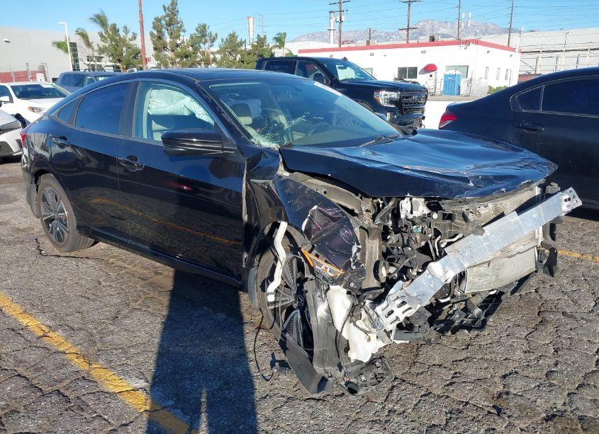 2017 Honda Civic EX-T (VIN 2HGFC1F30HH631090) main photo