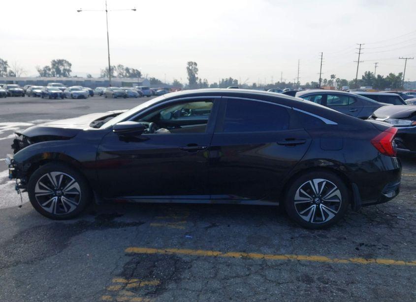 Photo 14 of 2017 Honda Civic EX-T (VIN 2HGFC1F30HH631090)