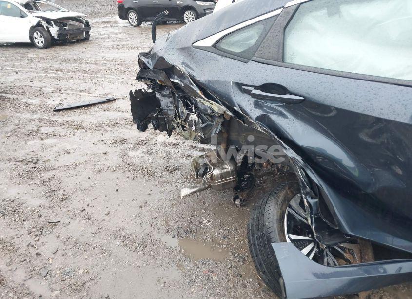 Photo 6 of 2018 Honda Civic EX-T (VIN 2HGFC1F30JH643486)