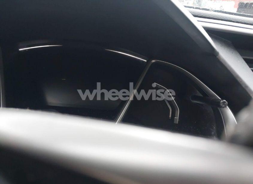 Photo 7 of 2018 Honda Civic EX-T (VIN 2HGFC1F30JH643486)