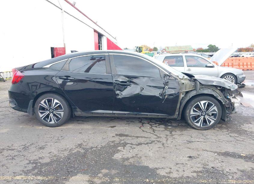 Photo 14 of 2017 Honda Civic EX-T (VIN 2HGFC1F31HH656015)
