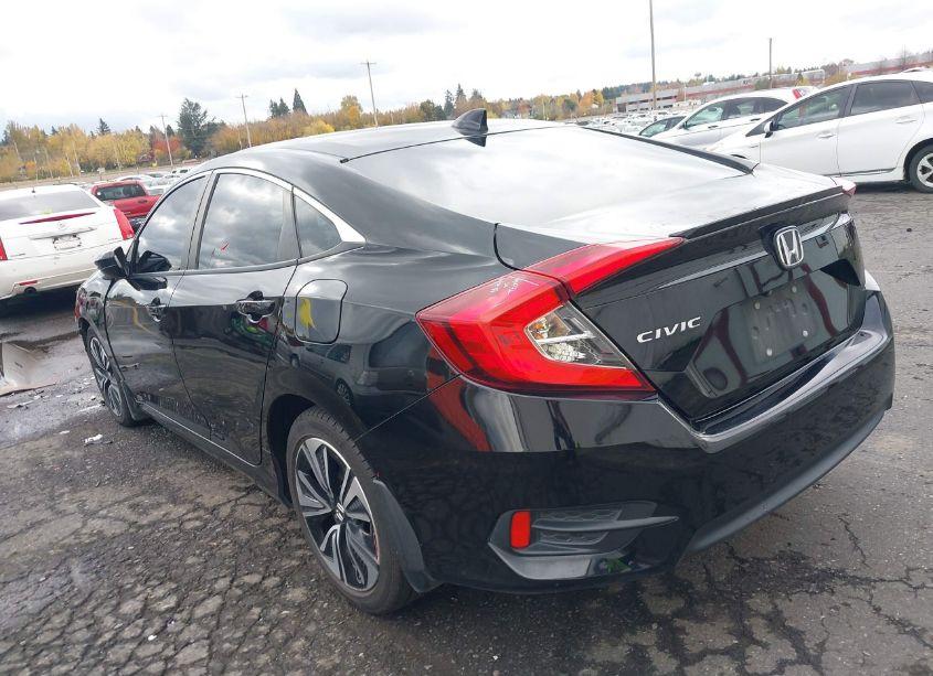 Photo 3 of 2017 Honda Civic EX-T (VIN 2HGFC1F31HH656015)