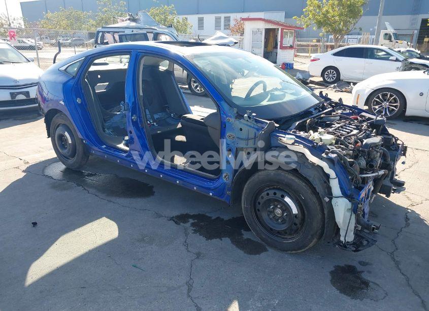 2016 Honda Civic EX-T (VIN 2HGFC1F32GH650769) main photo
