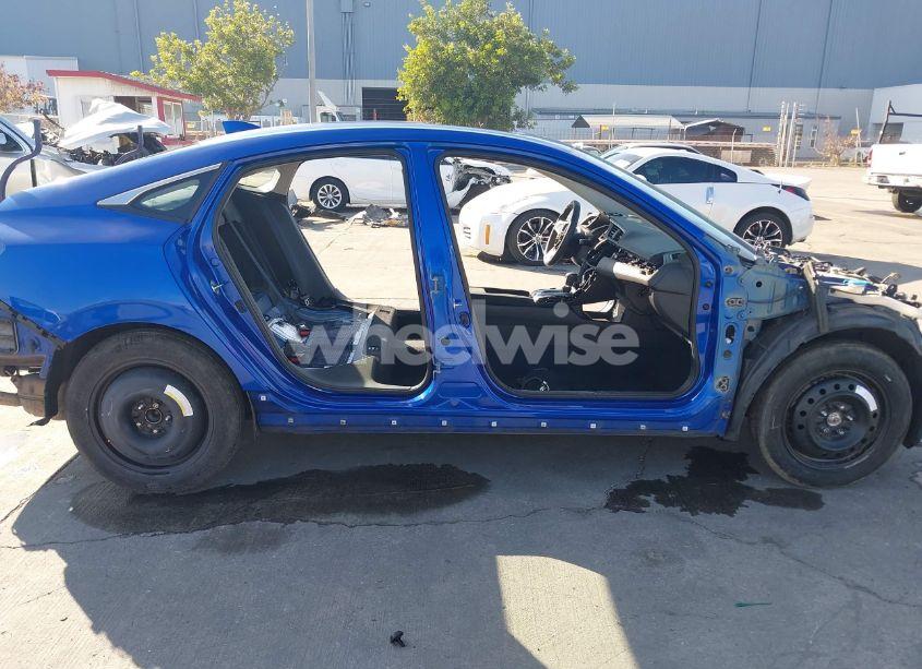 Photo 12 of 2016 Honda Civic EX-T (VIN 2HGFC1F32GH650769)