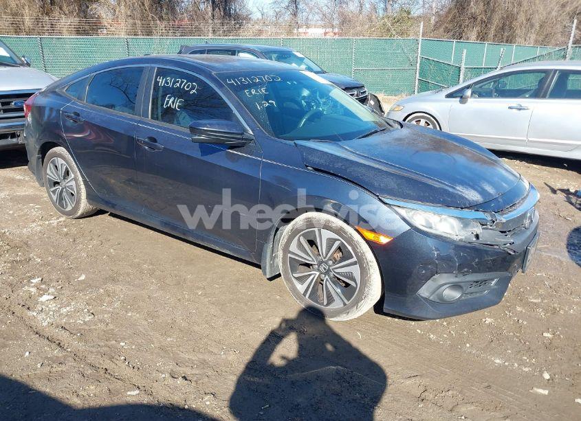 2017 Honda Civic EX-T (VIN 2HGFC1F32HH635500) main photo