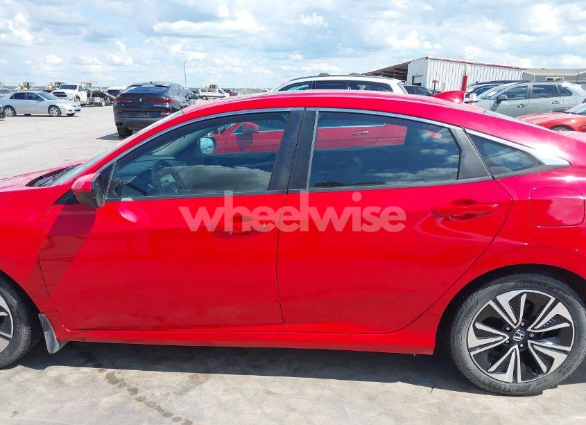 Photo 14 of 2017 Honda Civic EX-T (VIN 2HGFC1F32HH640986)