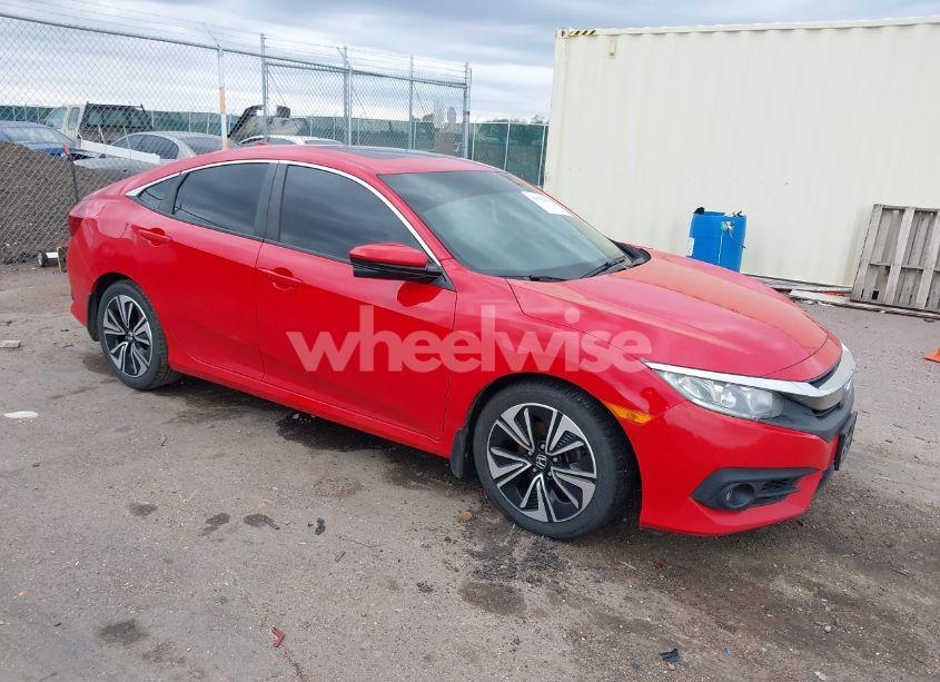 2016 Honda Civic EX-T (VIN 2HGFC1F33GH632247) main photo