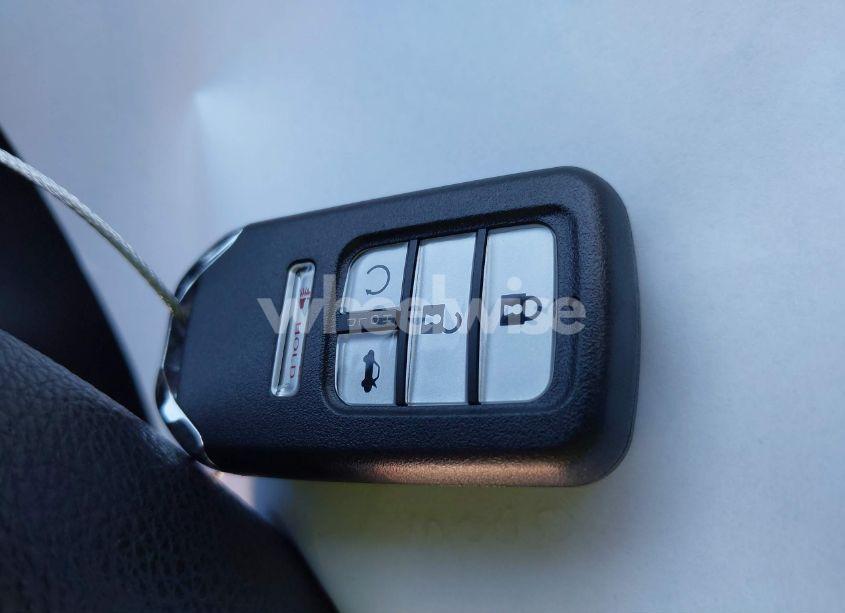 Photo 11 of 2016 Honda Civic EX-T (VIN 2HGFC1F33GH646942)